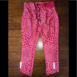 Under armor cropped leggings